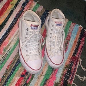 Converse White 8.5